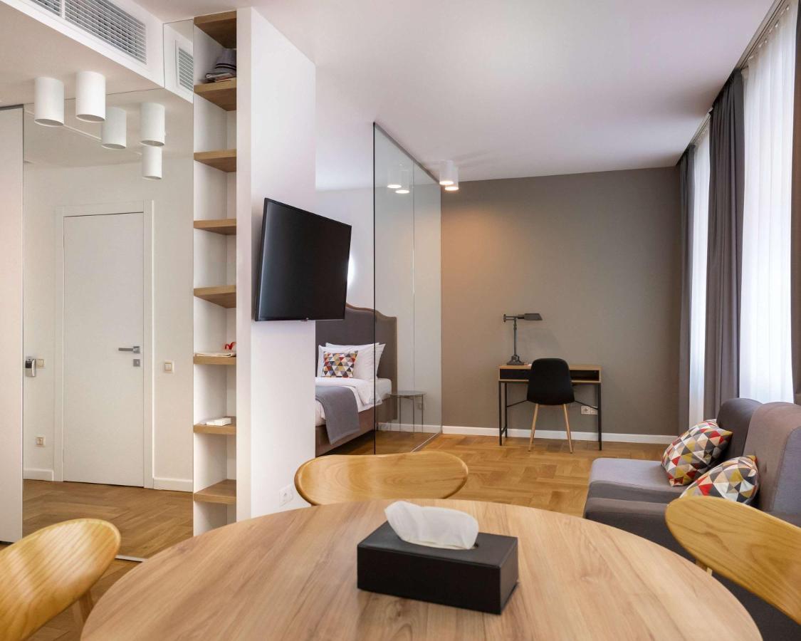 Best Western Plus Market Square Lviv Bagian luar foto