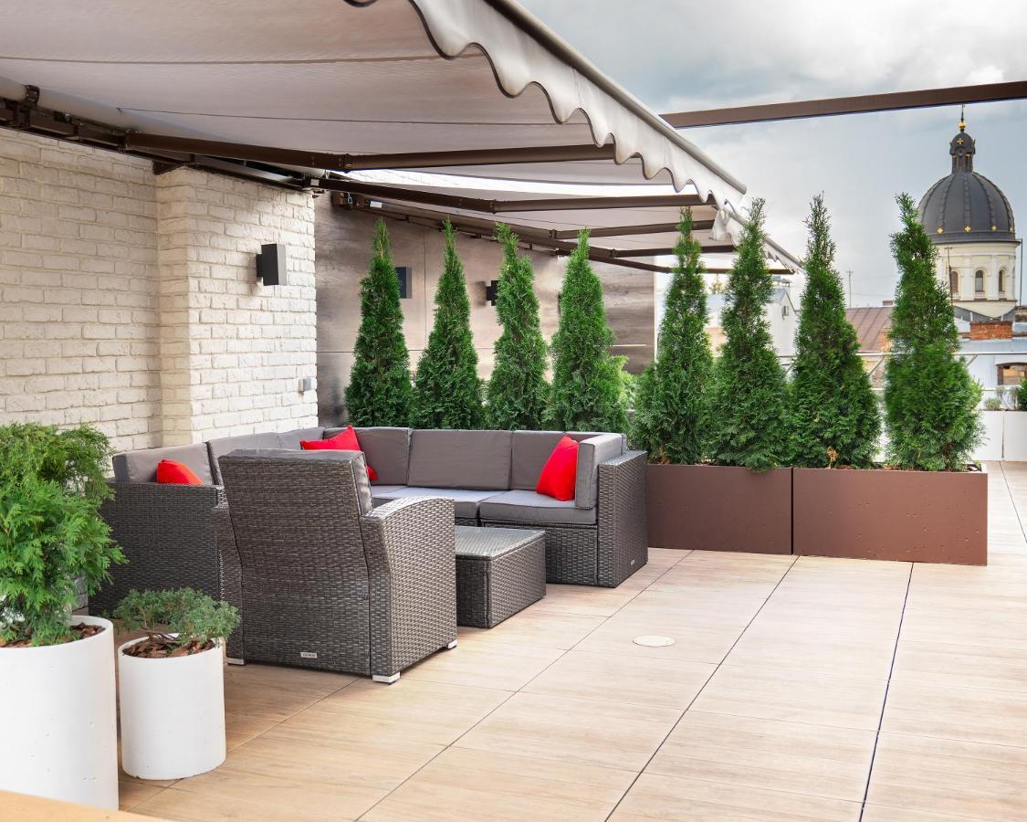 Best Western Plus Market Square Lviv Bagian luar foto